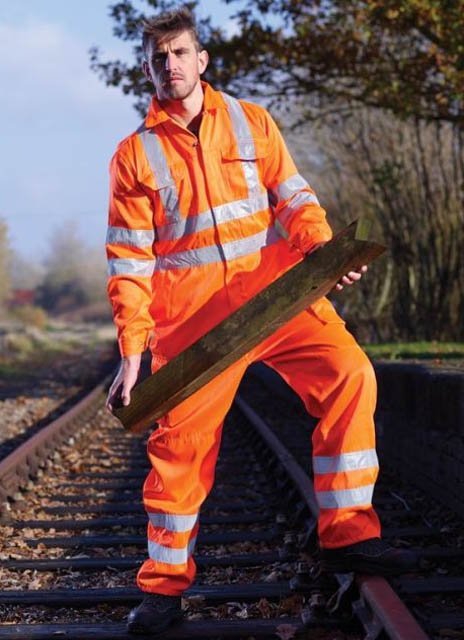 Enhanced Reflective Hi-Vis for Night Railway Work