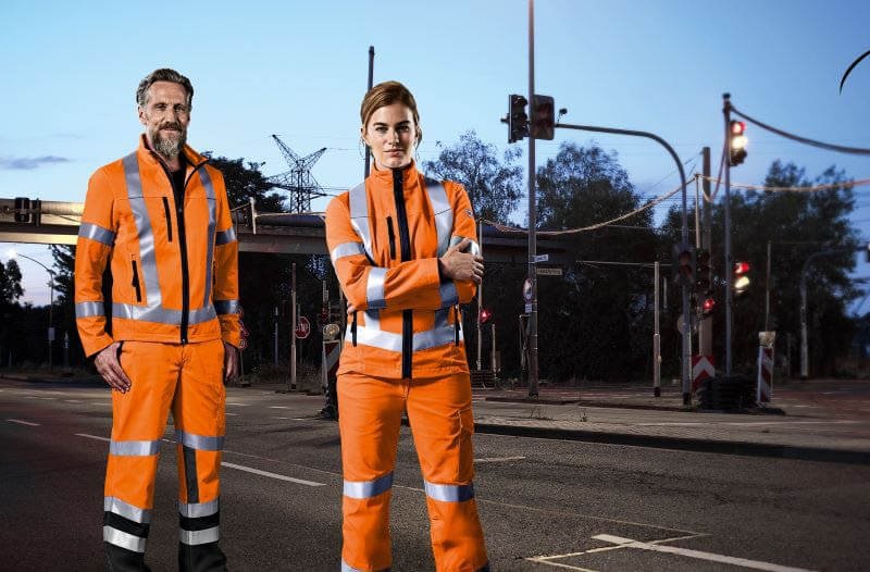 Maximum Reflectivity Hi-Vis Clothing for Nighttime Road Work