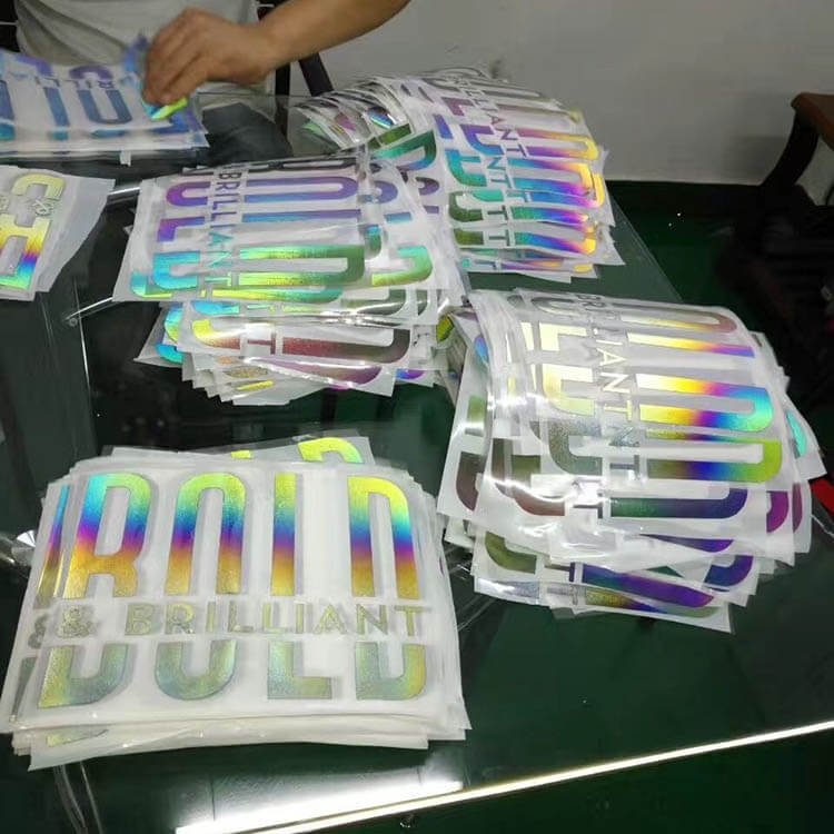 Geometric Diamond Reflective Pattern